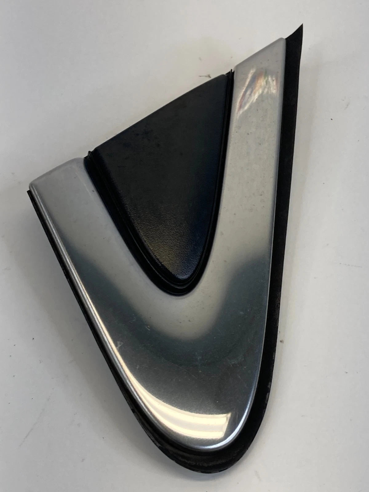 2015-2017 CHRYSLER 200 FRONT RIGHT EXTERIOR MIRROR CORNER COVER TRIM 5NJ50TRMAA