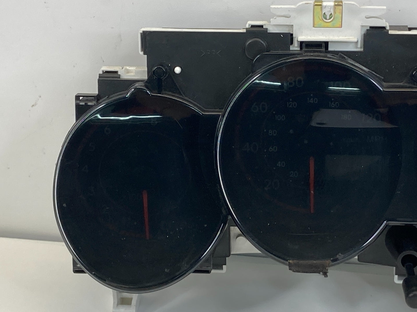 05-07 Pontiac Vibe 1.8 AT Instrument Cluster Speedometer Gauges 83800-01280 236K