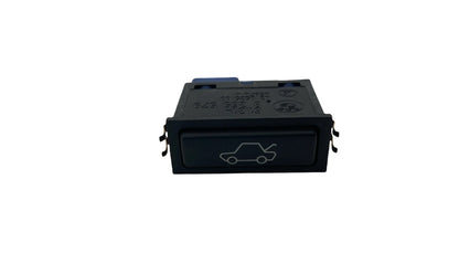 2000-2006 BMW X5 E53 TRUNK LATCH LID OPEN RELEASE CONTROL BUTTON SWITCH 8365579