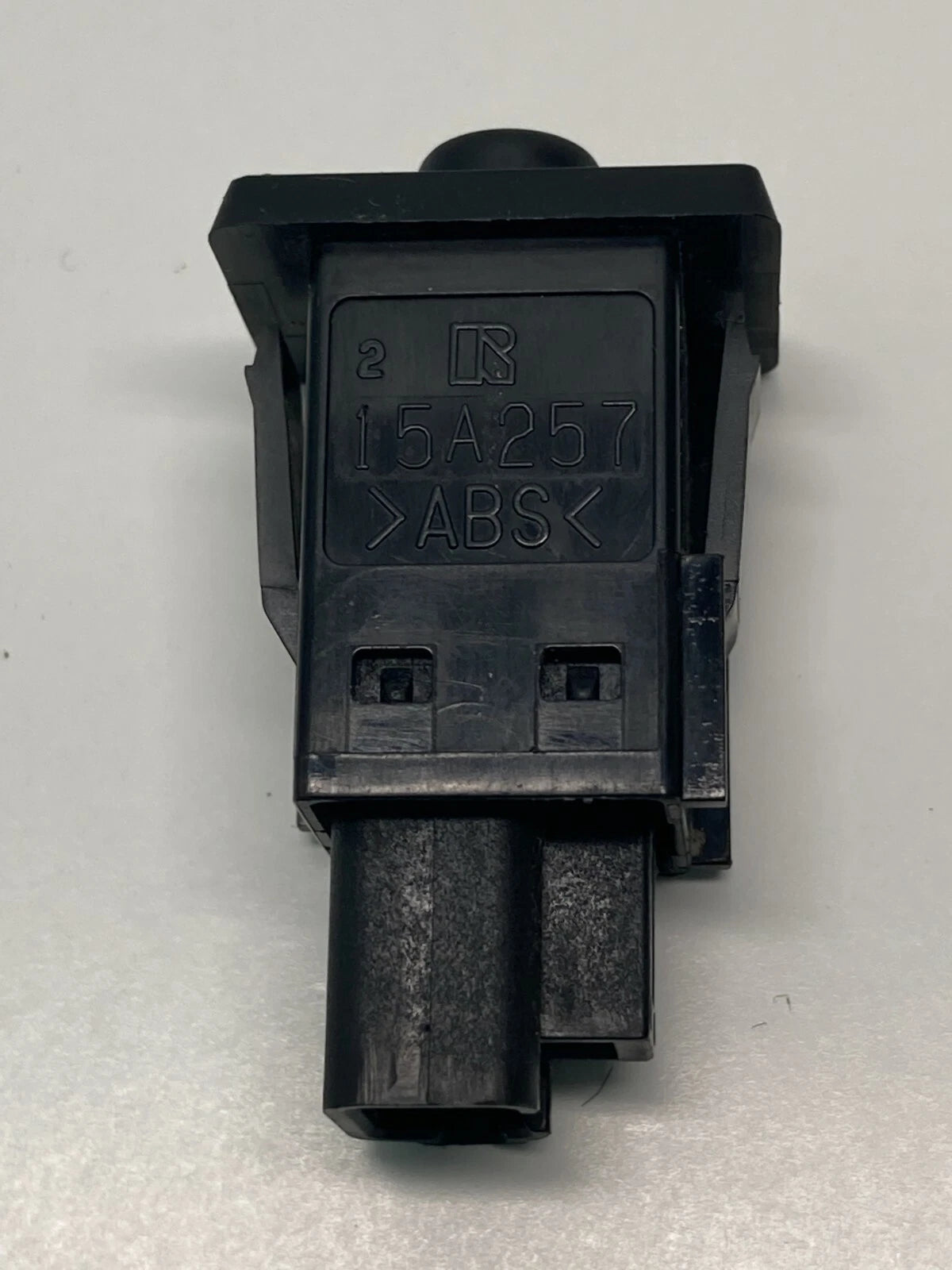 2004 04 TOYOTA PRIUS 1.5L DASH SMART POWER KEY BUTTON SWITCH 15A257 OEM