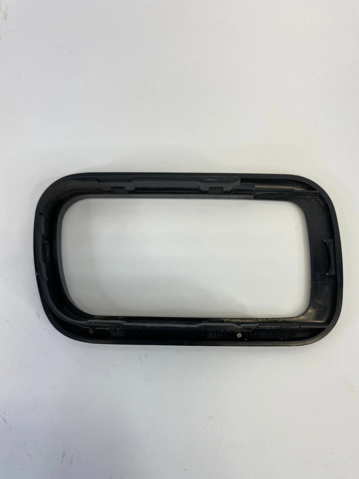 2001-2004 NISSAN PATHFINDER LEFT SIDE INNER DOOR HANDLE BEZEL TRIM COVER ASSY