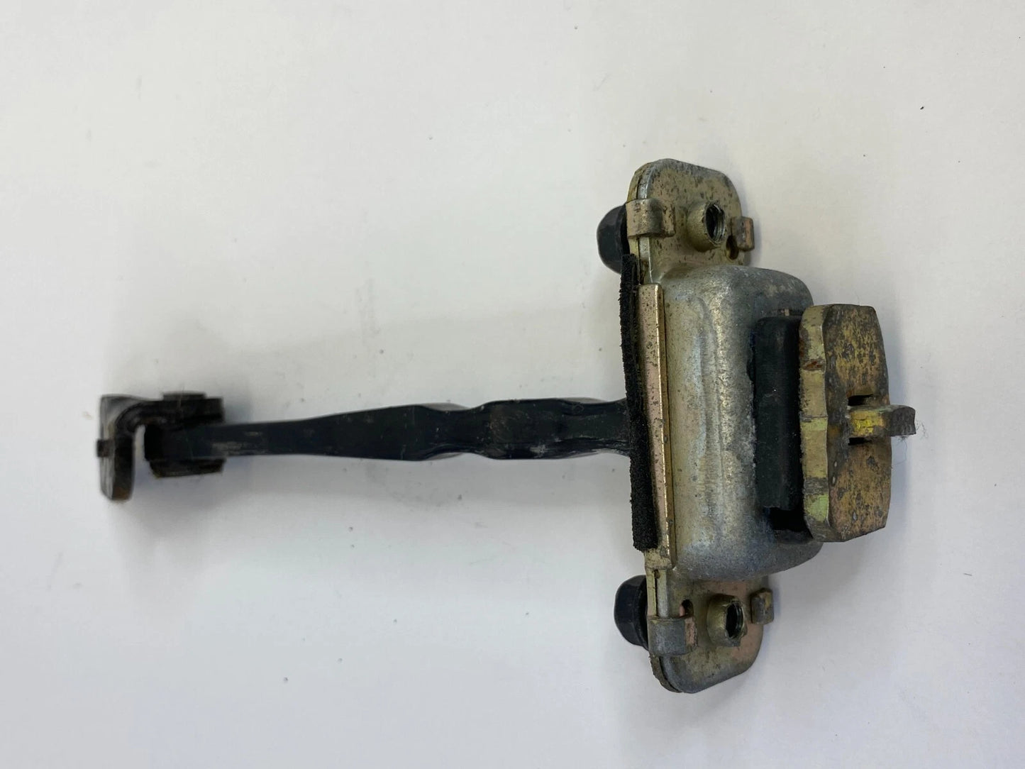 03-09 KIA SORENTO FRONT RIGHT PASSENGER SIDE DOOR CHECK STOP STOPPER DETENT OEM