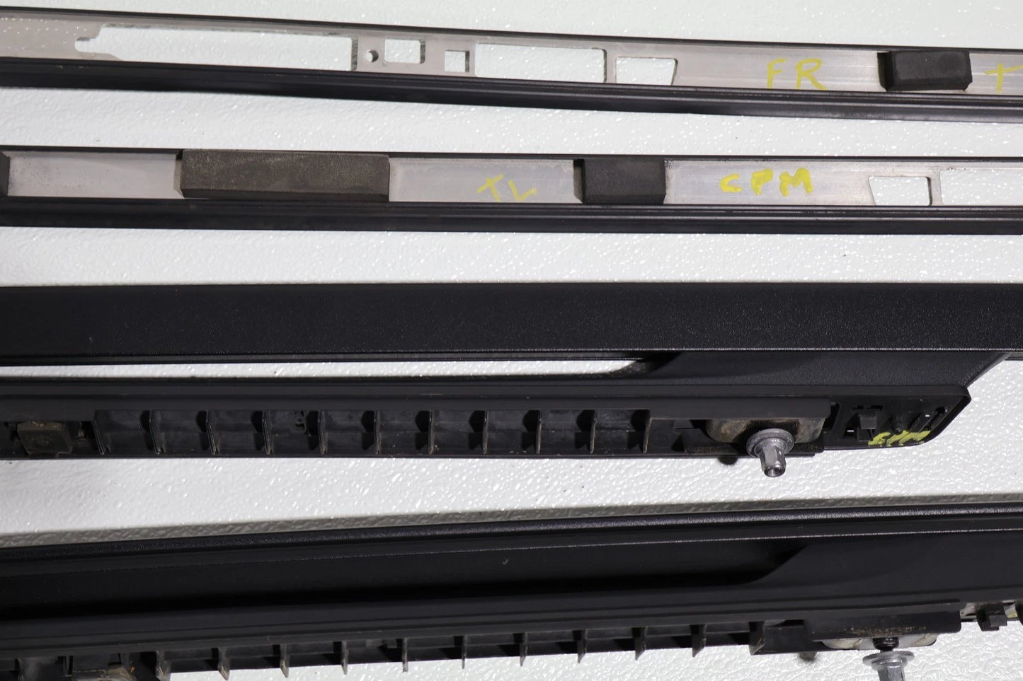 2020-2024 FORD EXPLORER ROOF RACK RAIL LUGGAGE RAIL CROSS BARS SET LB5B-S55129