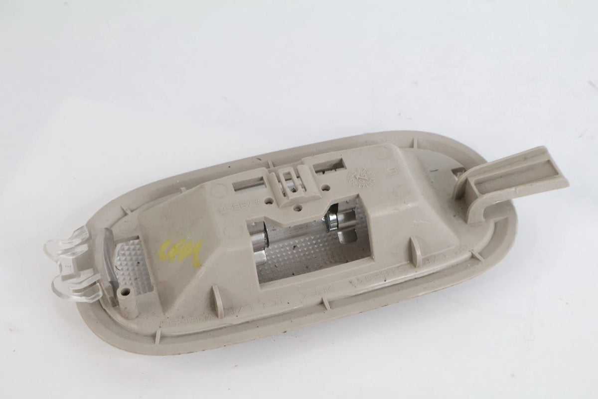 2006-2010 HUMMER H3 03-06 YUKON ROOF OVERHEARD DOME MAP LIGHT BEIGE 15166041 OEM