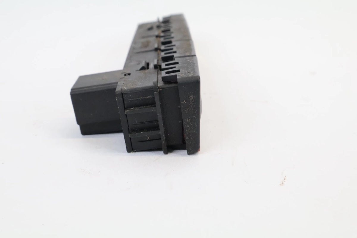 08 09 FORD TAURUS DASHBOARD HAZARD TRACTION CONTROL PARKING ASSIST SWITCH PANEL