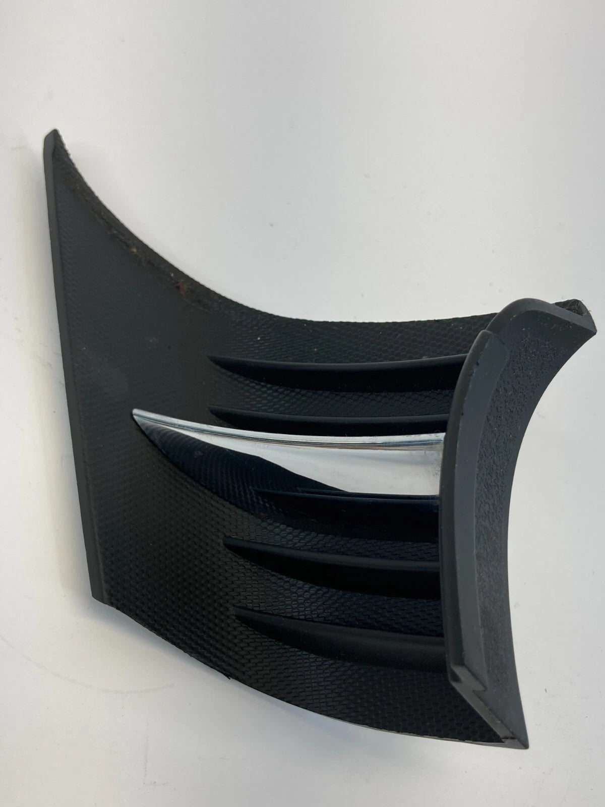 2013-2015 CHEVROLET MALIBU 16 MALIBU LIMITED CENTER DASH MOLDING TRIM BEZEL OEM