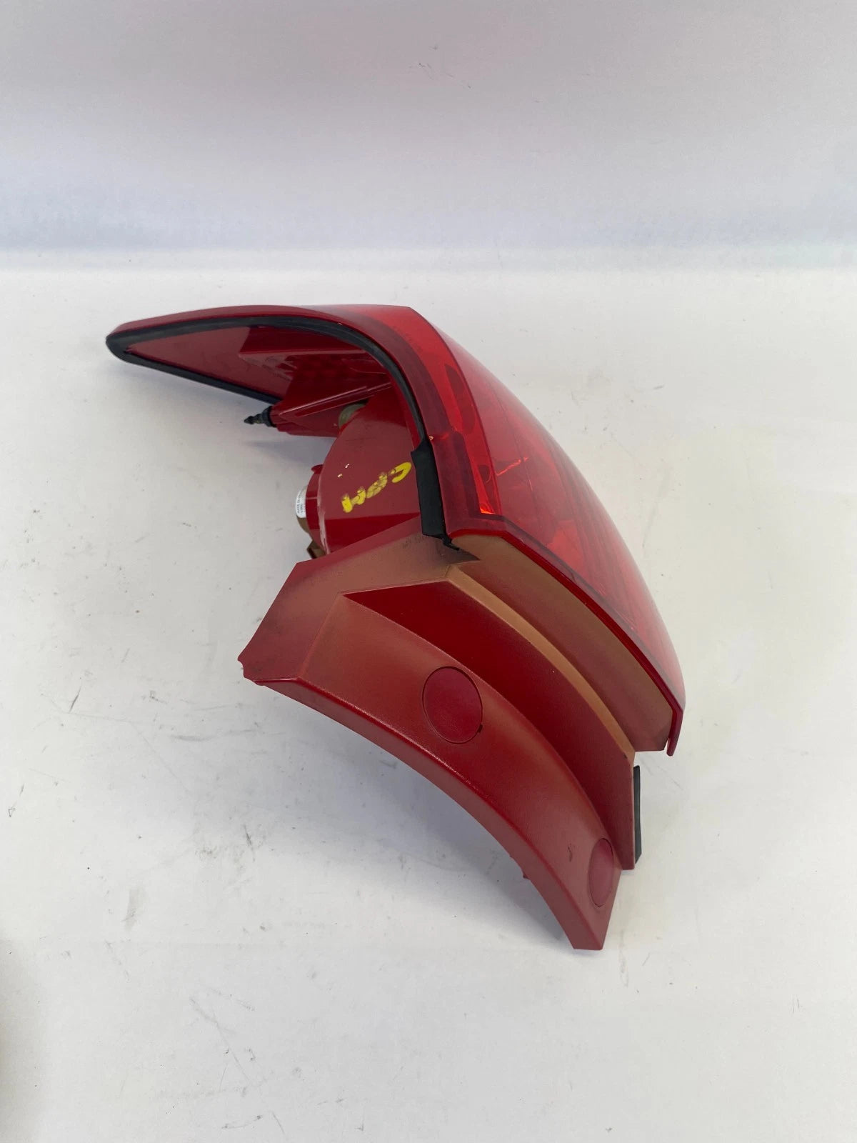2009-2012 CHEVROLET TRAVERSE REAR RIGHT SIDE OUTER TAIL LIGHT TAILLIGHT OEM