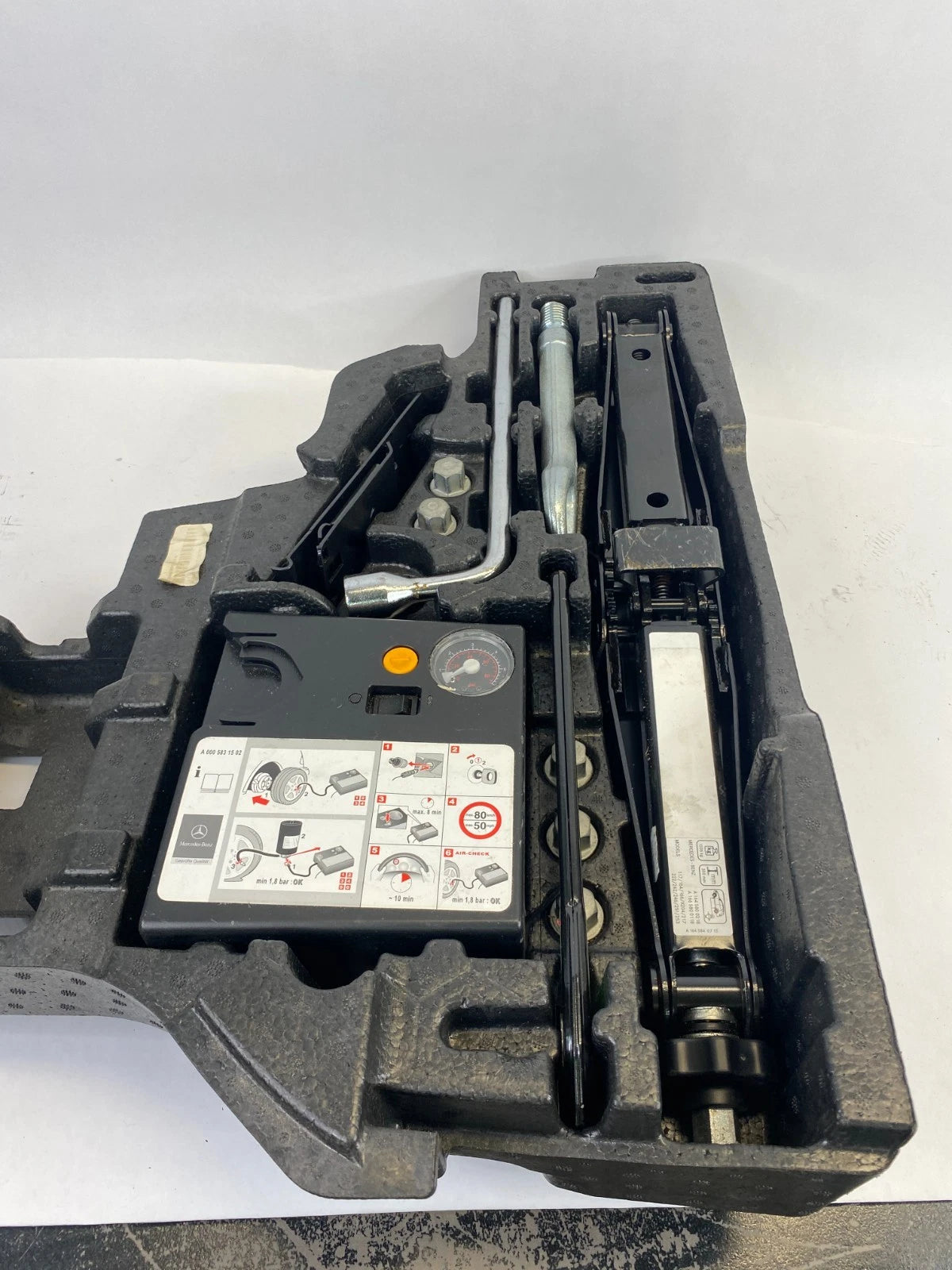 2010-2015 MERCEDES-BENZ GLK350 EMERGENCY SPARE TIRE JACK TOOK KIT SET OEM