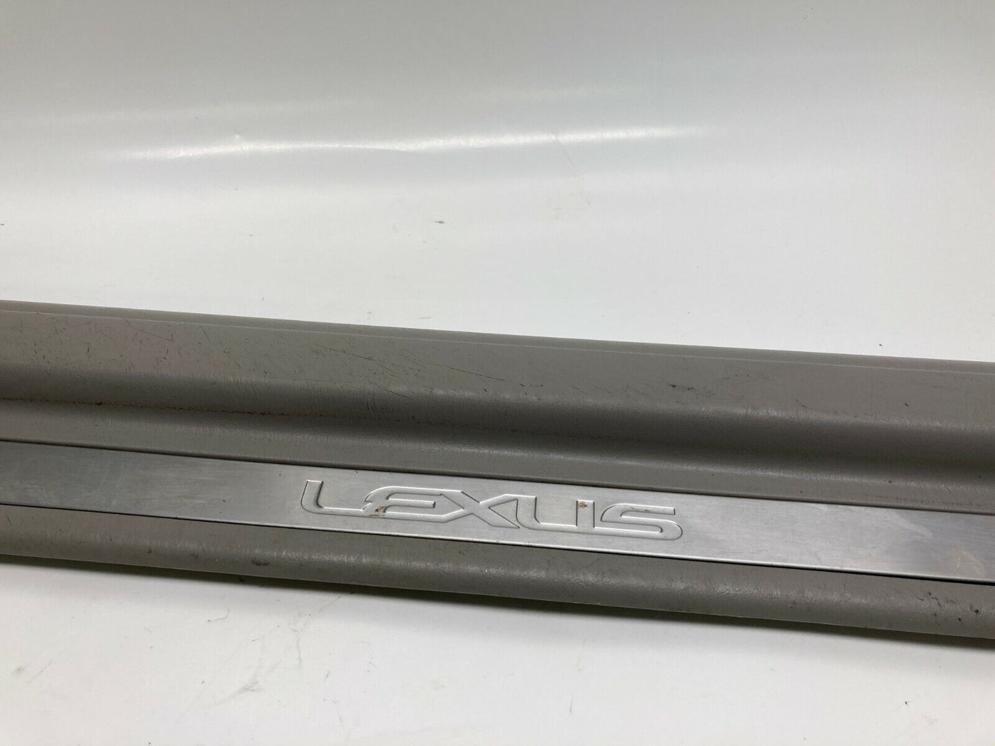 02 03 Lexus ES300 FL Driver Side Door Sill Scuff Floor Panel Plate 67914-33050