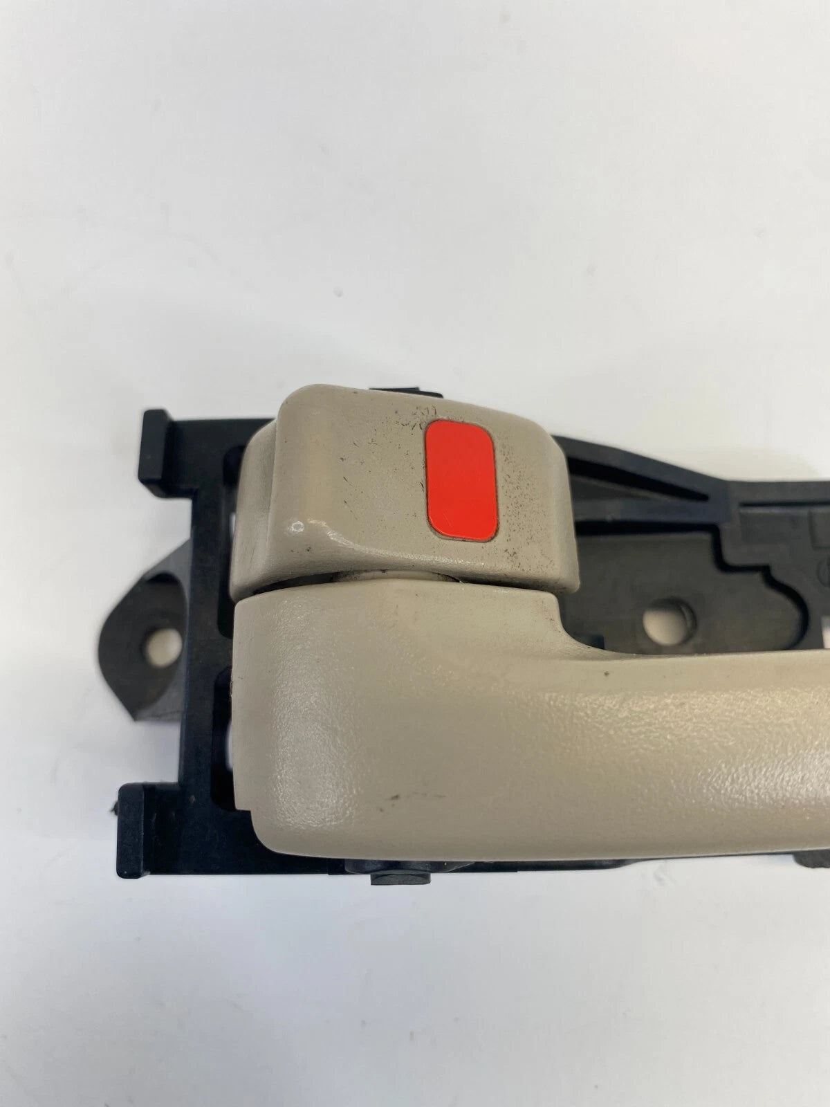 1997-2001 LEXUS ES300 FRONT LEFT SIDE INNER DOOR HANDLE ASSEMBLY 69206-22080