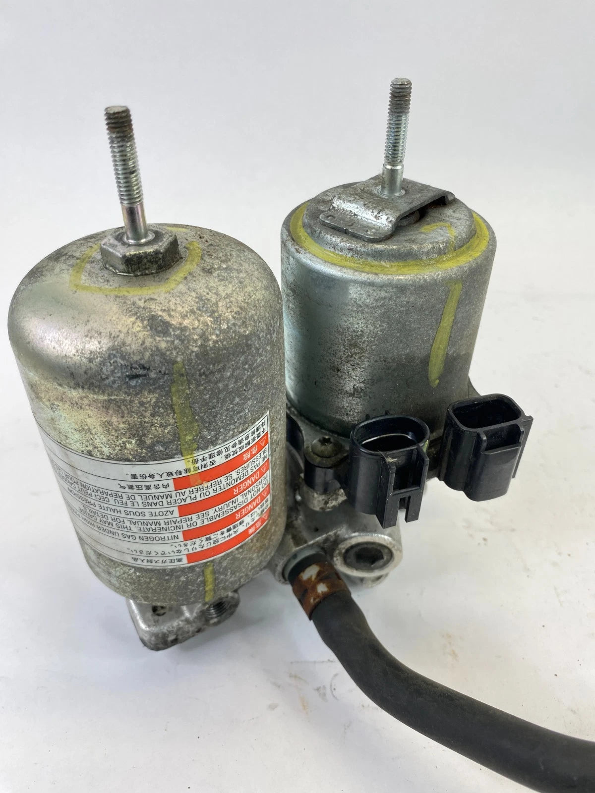 2010-2015 TOYOTA PRIUS ABS BRAKE BOOSTER PUMP ACCUMULATOR OEM 47070-47050