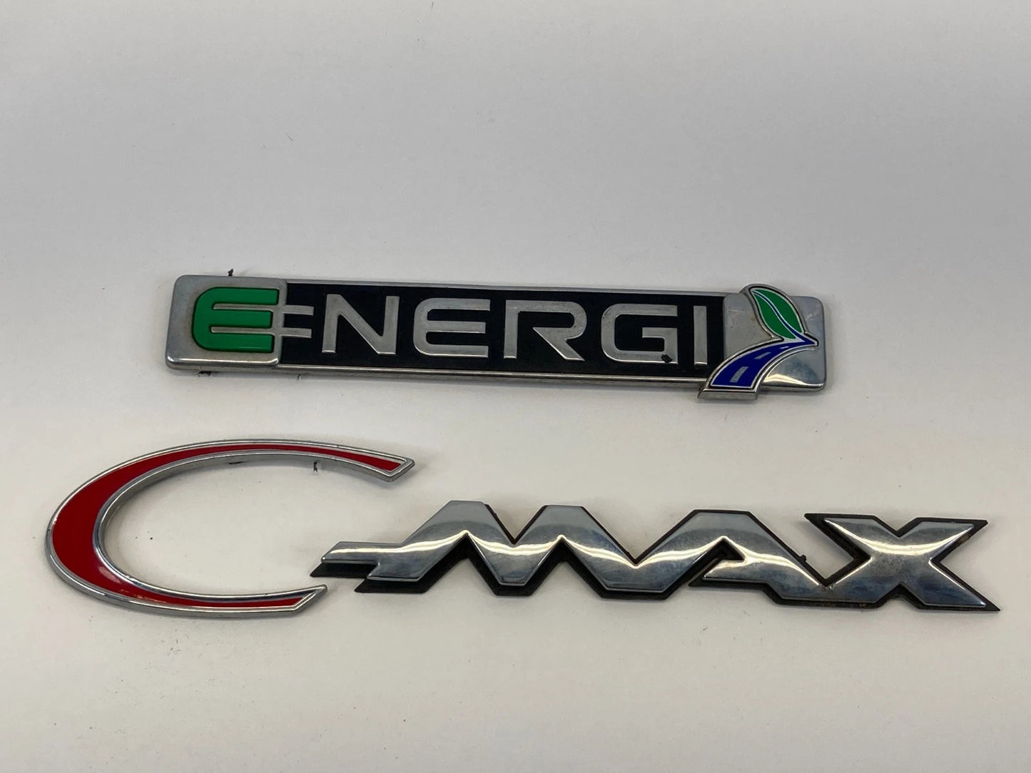 13-17 FORD C-MAX ENERGI REAR TRUNK LID EMBLEM LOGO BADGE SYMBOL NAMEPLATE OEM