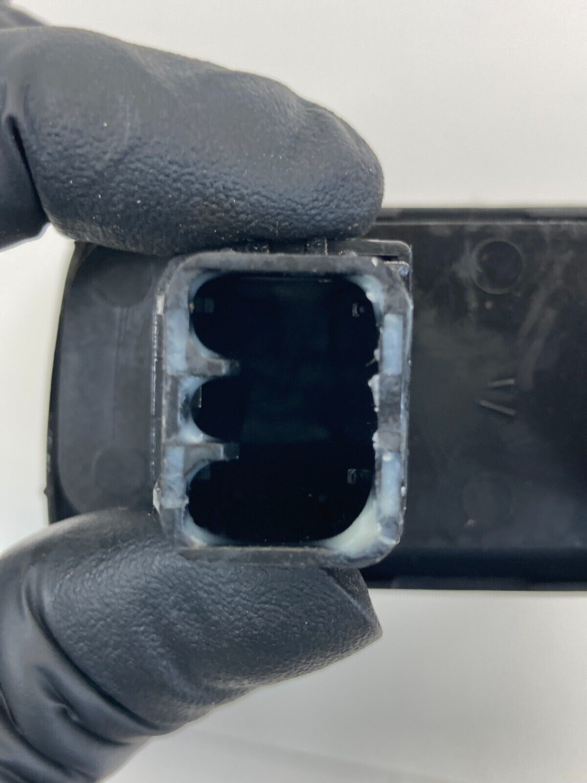 2005-2010 Kia Sportage Center Console Blank Switch Cover Bezel Trim OEM