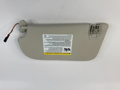 2013-2018 FORD FOCUS RIGHT PASSENGER SUNVISOR SUN VISOR W/ ILLUMINATED MIRROR