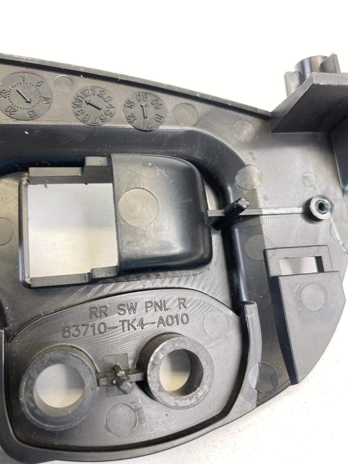 09-14 ACURA TL RIGHT DOOR WINDOW BUTTON SWITCH PANEL COVER TRIM ONLY 83710TK4A0