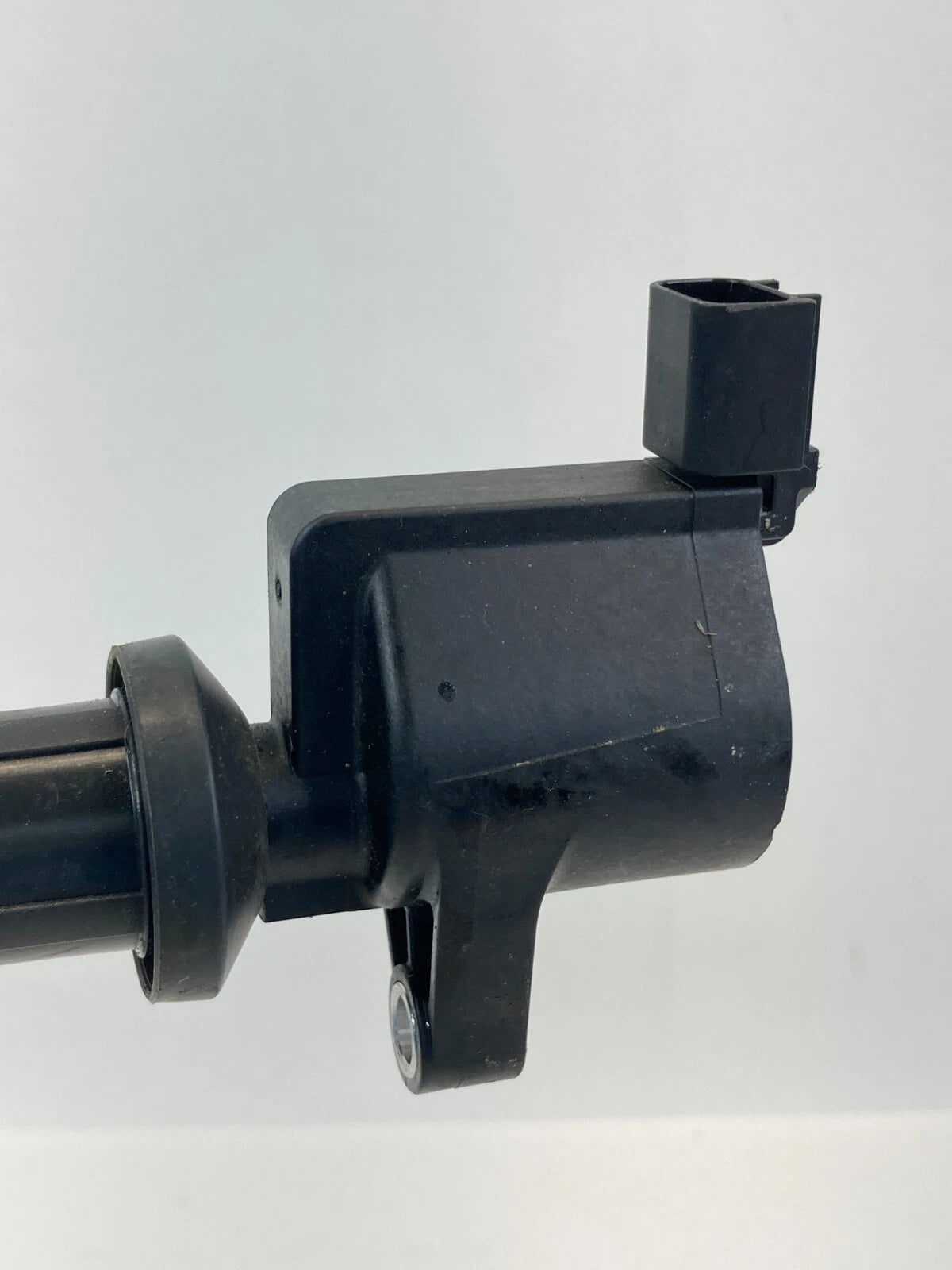 2003-2011 FORD FOCUS 2.0L L4 DOHC 16V A/T IGNITION COIL IGNITER ASSEMBLY OEM