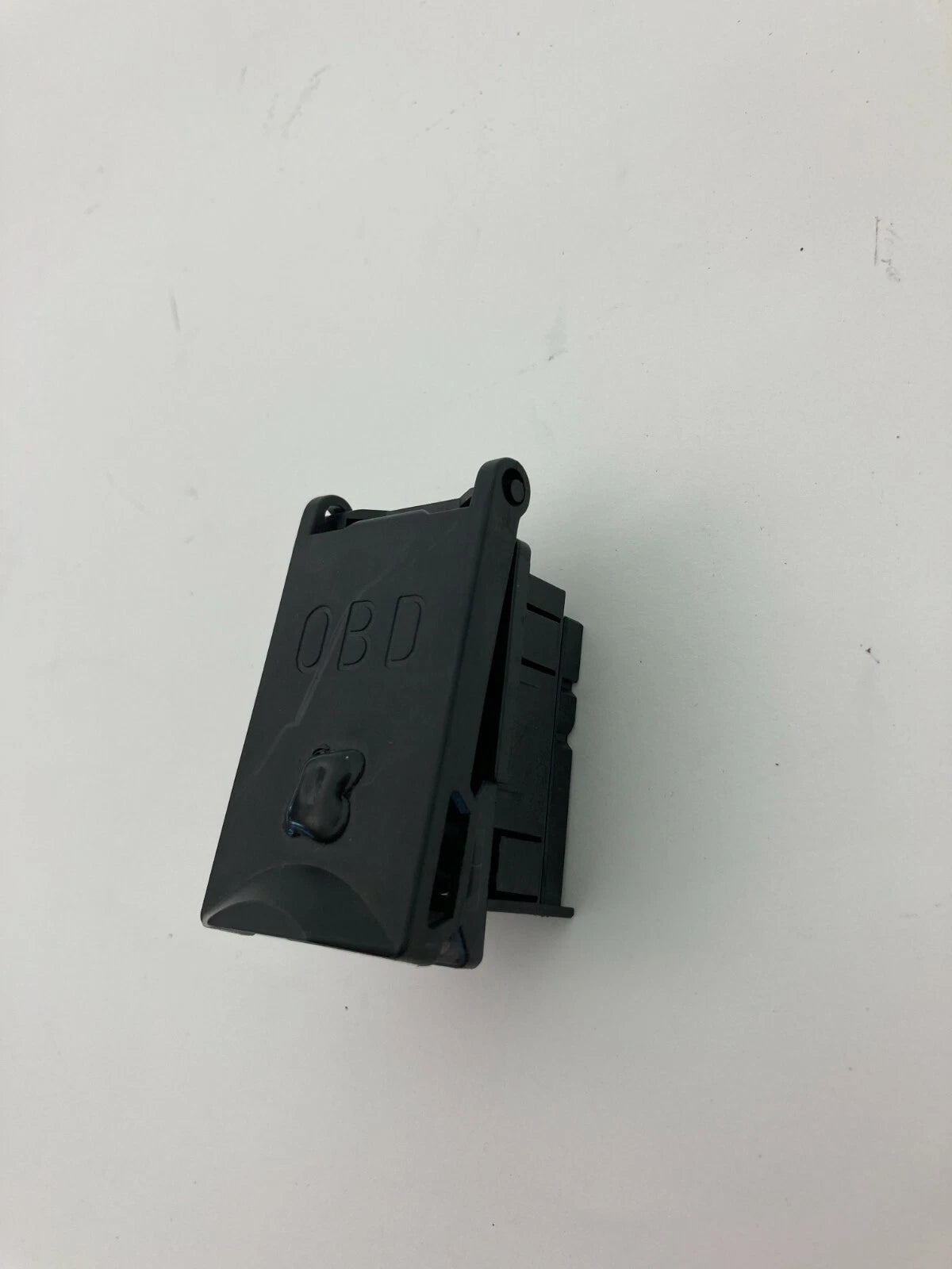 2001 2002 BMW 325I 325XI 330I 330XI DIAGNOSTIC OBD PLUG PORT COVER TRIM 6901665