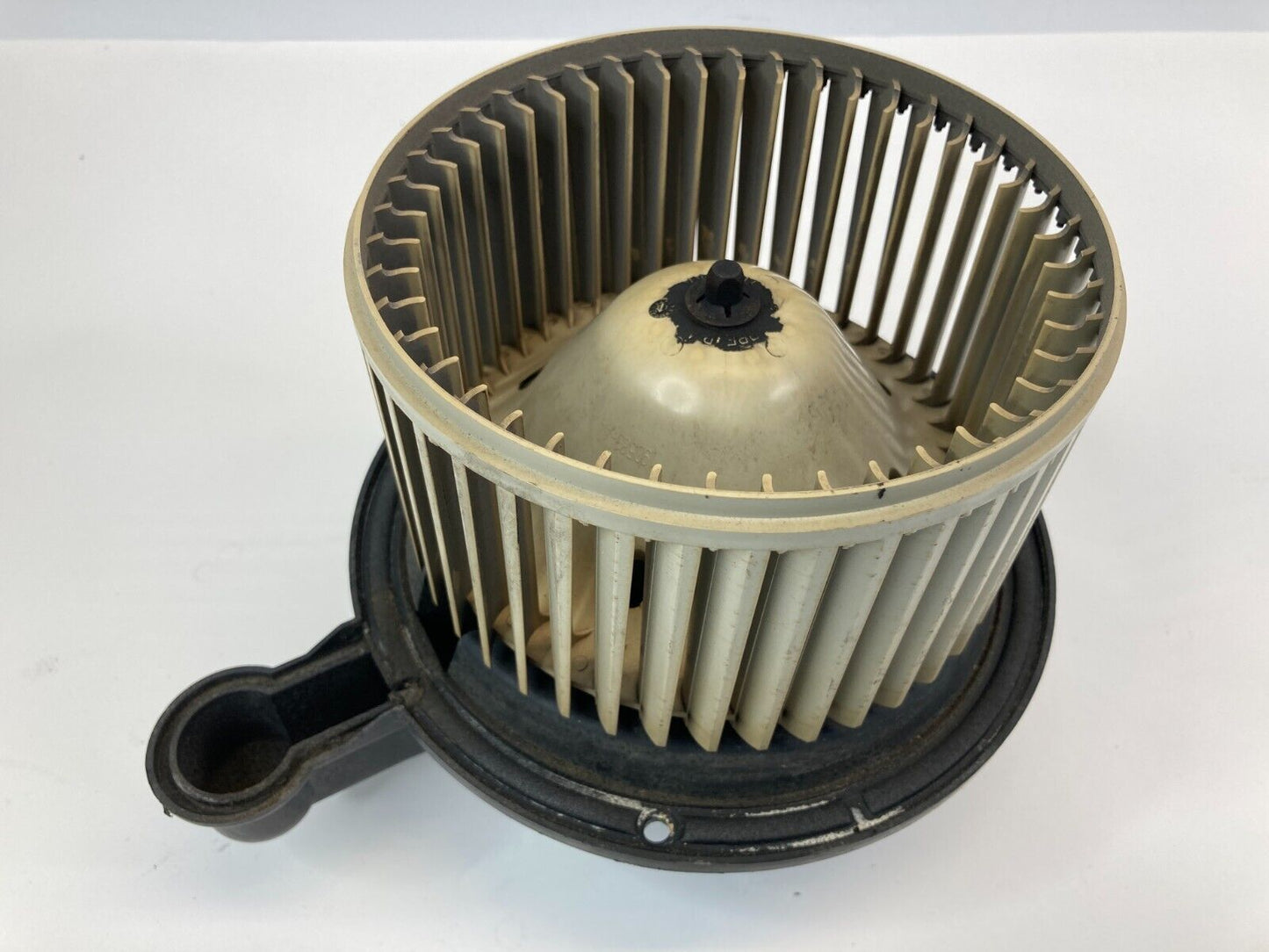 2002-2005 Ford Explorer XLT 4 Door 4.0L A/C Heater Fan Blower Motor Assembly