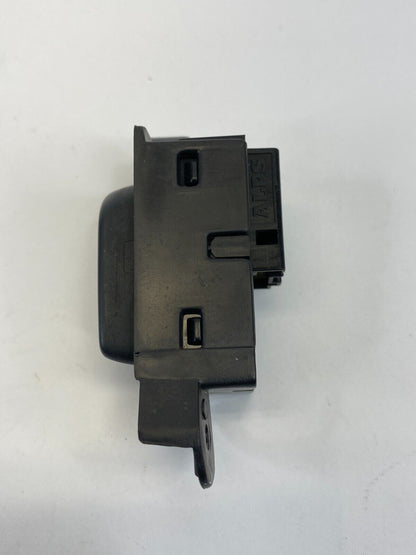 2013-2015 Chevrolet Malibu Front Right Side Door Lock Control Switch 22903983