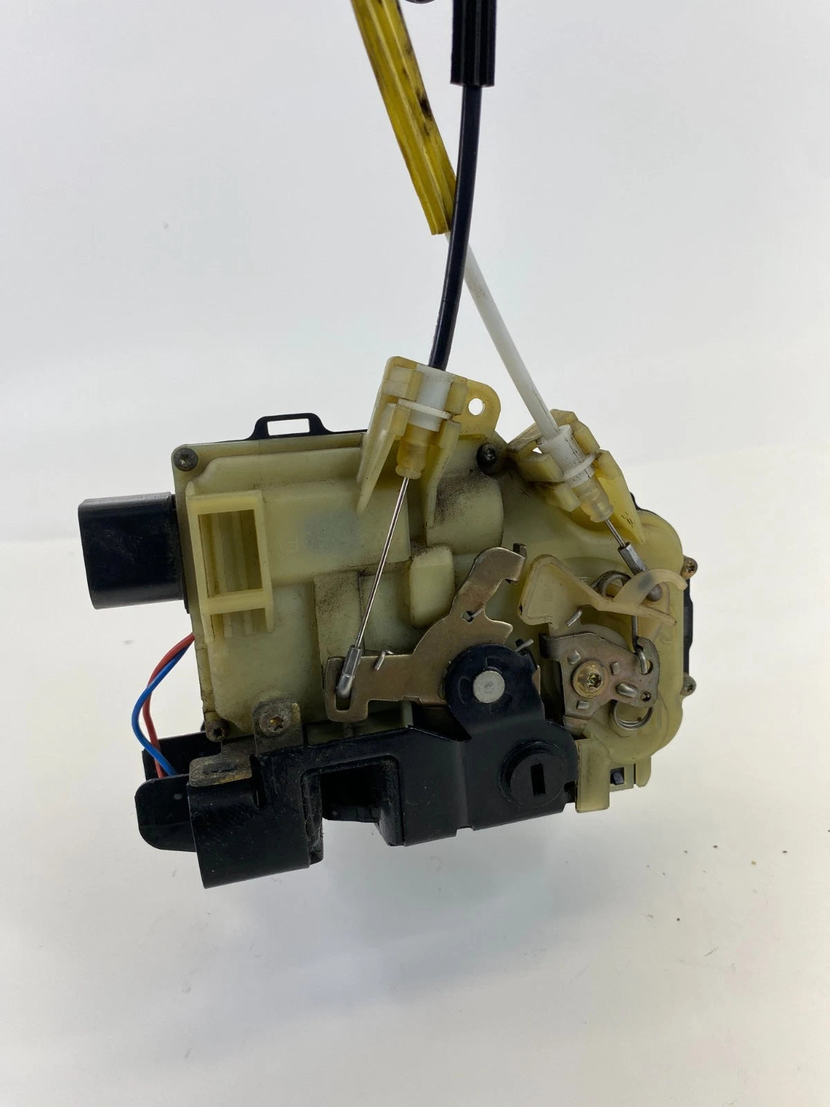 1998-2004 AUDI A6 QUATTRO REAR RIGHT SIDE DOOR LATCH RELEASE ACTUATOR 4B0839016C