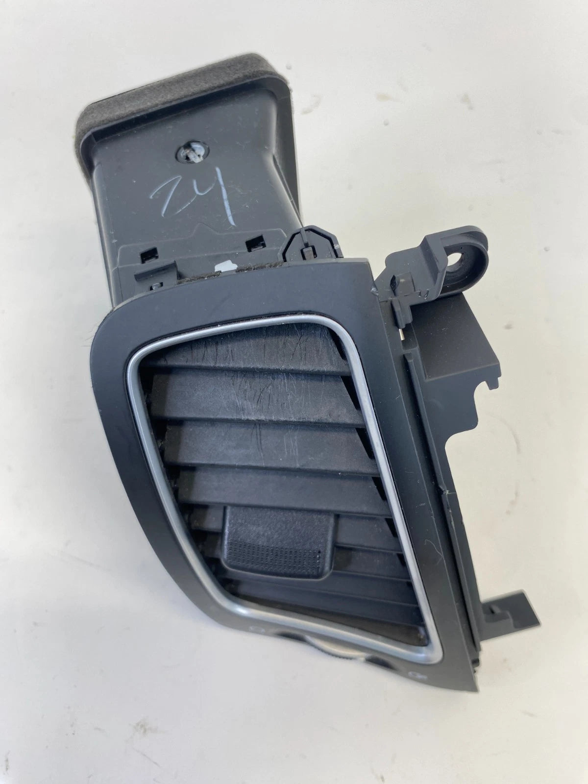 2014 2015 KIA SORENTO CENTER DASH LEFT SIDE A/C AIR VENT GRILLE 2U974-10105 OEM