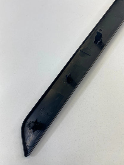2005-2009 VOLKSWAGEN JETTA REAR RIGHT BACK SIDE DOOR TRIM MOLDING 1K4-867-450