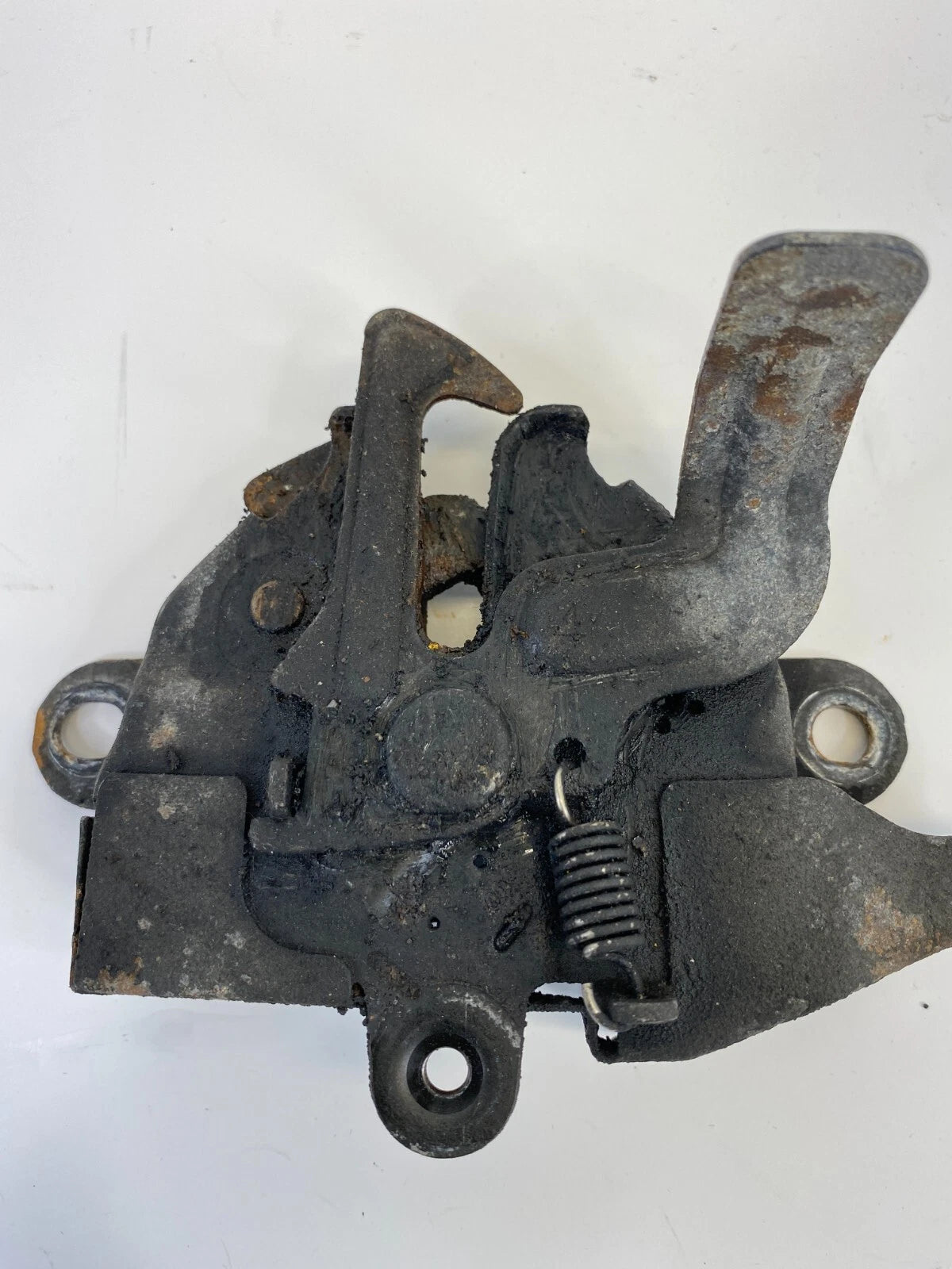 2005-2010 SCION TC HOOD LOCK LATCH RELEASE ACTUATOR ASSEMBLY