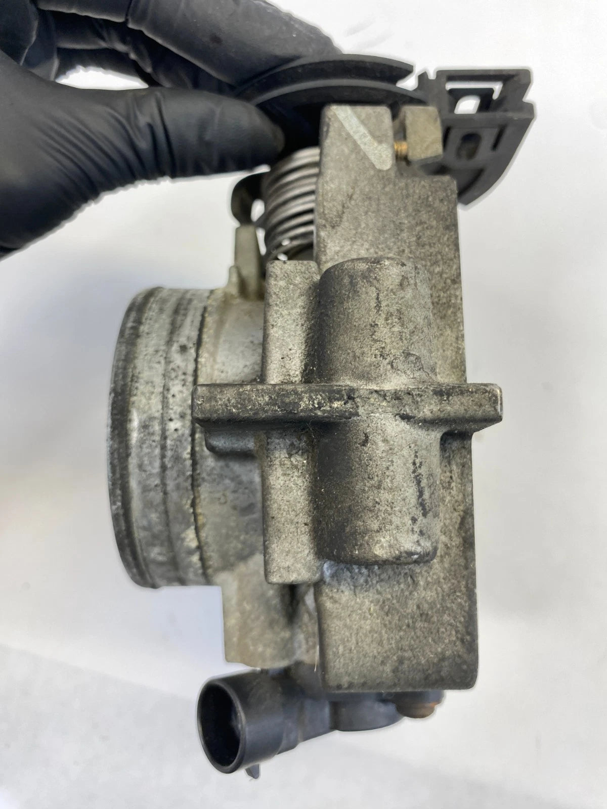 2000-2002 PONTIAC SUNFIRE 2.2L L4 A/T THROTTLE BODY THROTTLE VALVE ASSY OEM