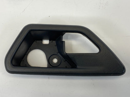 2009 2010 Dodge Journey Front Left Interior Door Handle Bezel Trim 100000257