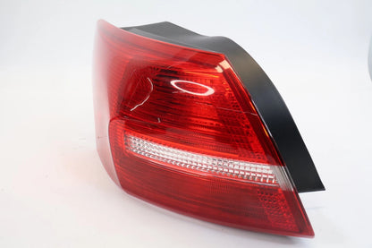15-18 FORD FOCUS SEDAN REAR LEFT OUTER TAILLIGHT TAIL LAMP UNIT F1EB-13405-F OEM