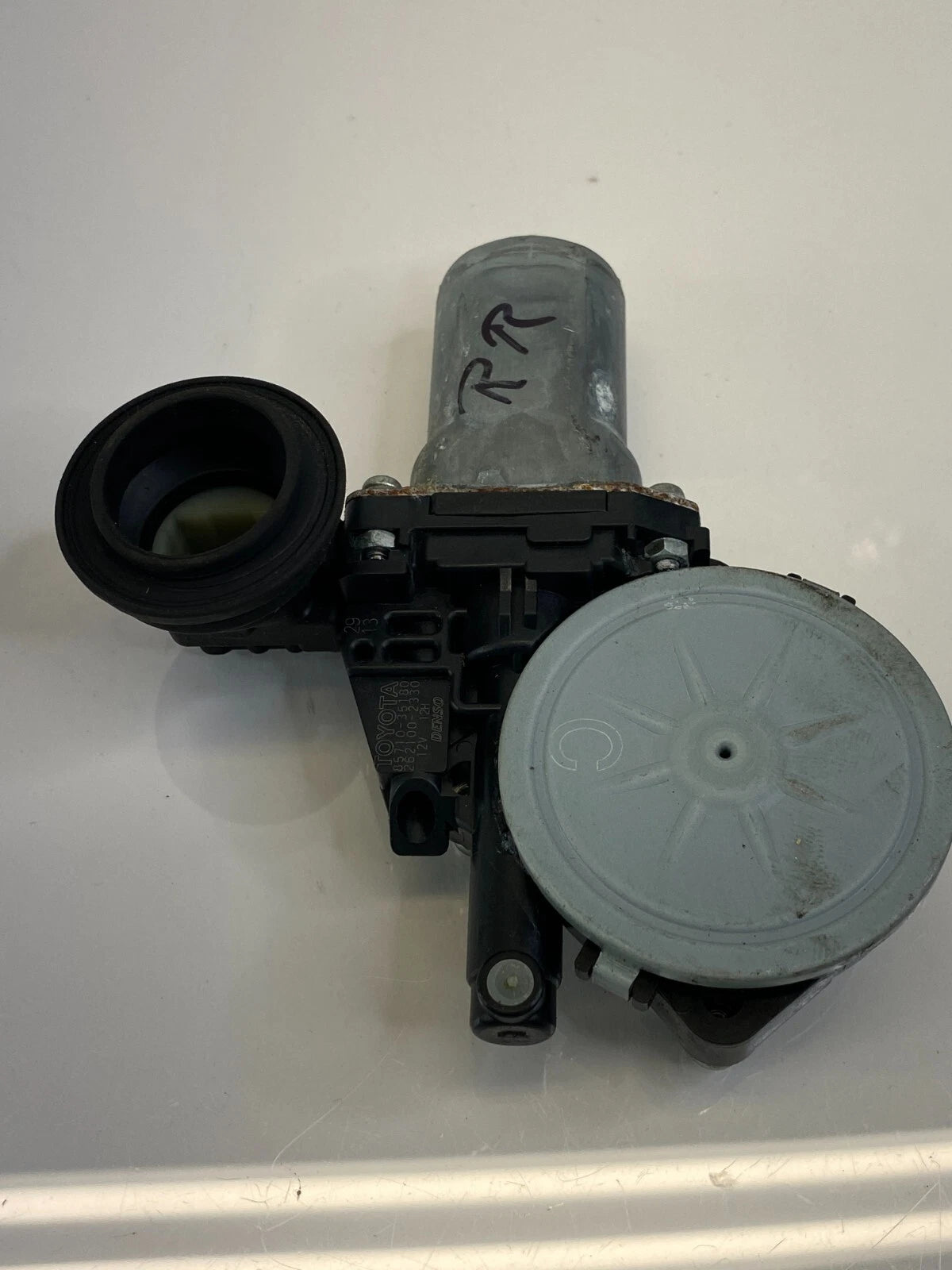 2004-2009 TOYOTA PRIUS REAR RIGHT SIDE DOOR POWER WINDOW MOTOR ASSEMBLY OEM
