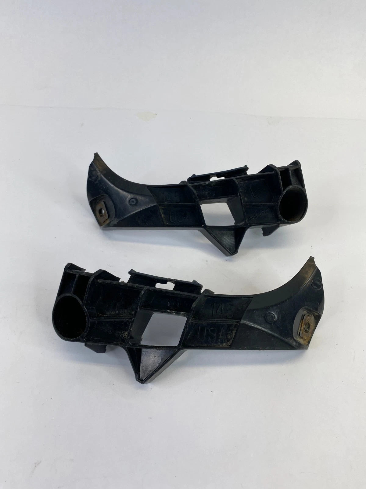 2008-2015 SCION XB REAR BUMPER LEFT & RIGHT BRACKET RETAINER 52563-12070 OEM