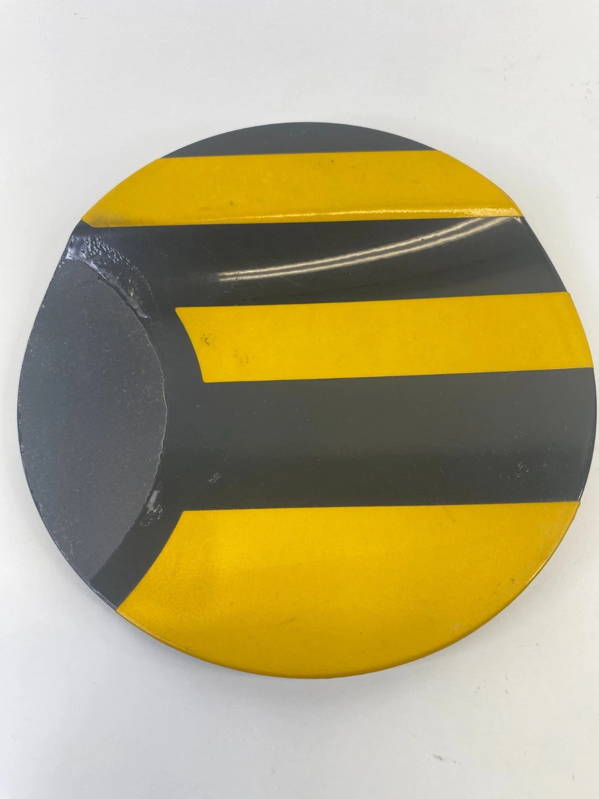 2013-2019 FORD POLICE INTERCEPTOR SEDAN FUEL FILLER DOOR GAS TANK LID COVER OEM