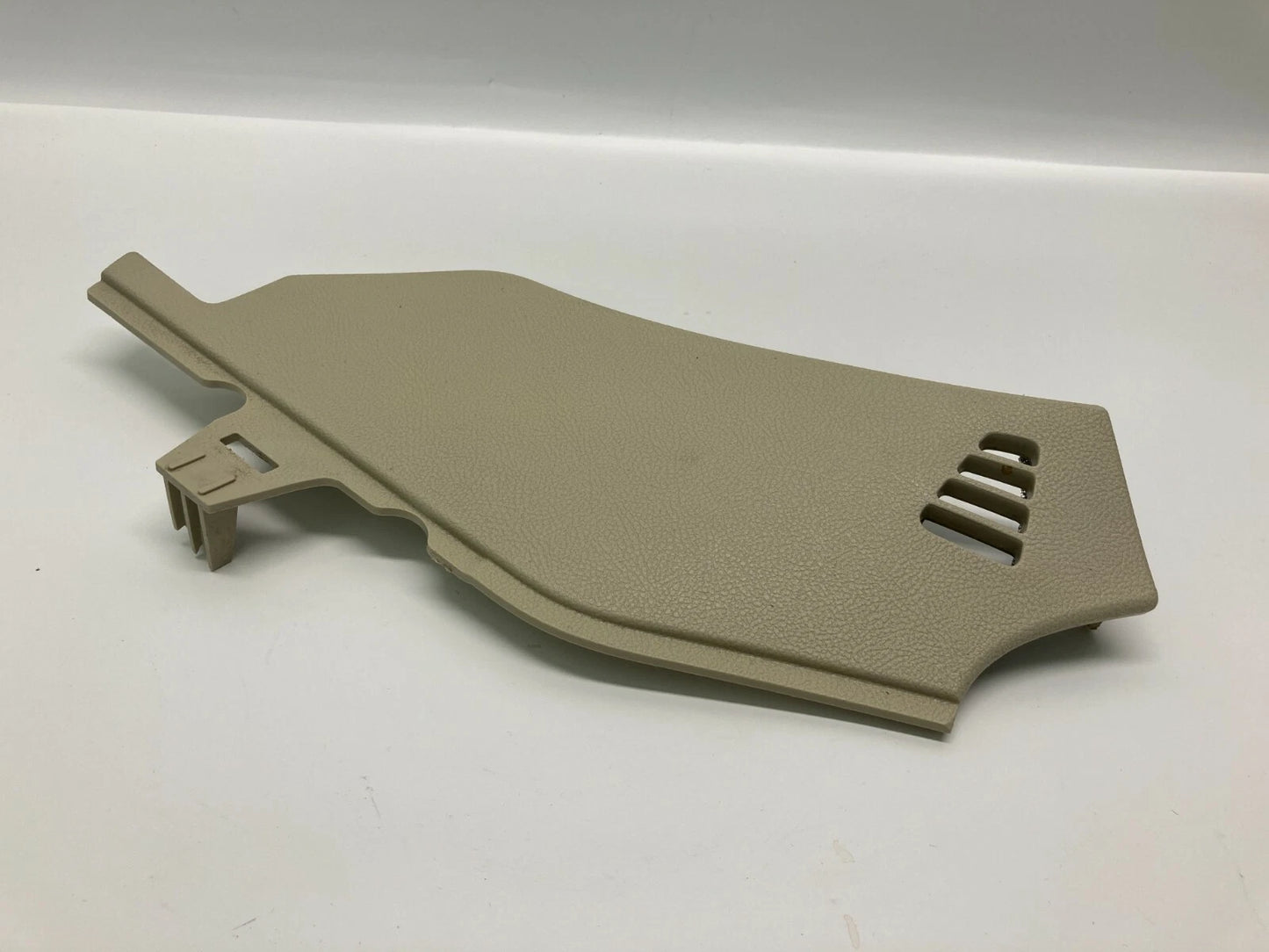 13-20 LINCOLN MKZ CENTER CONSOLE LOWER LEFT SIDE COVER BEZEL TRIM DP53F04325A