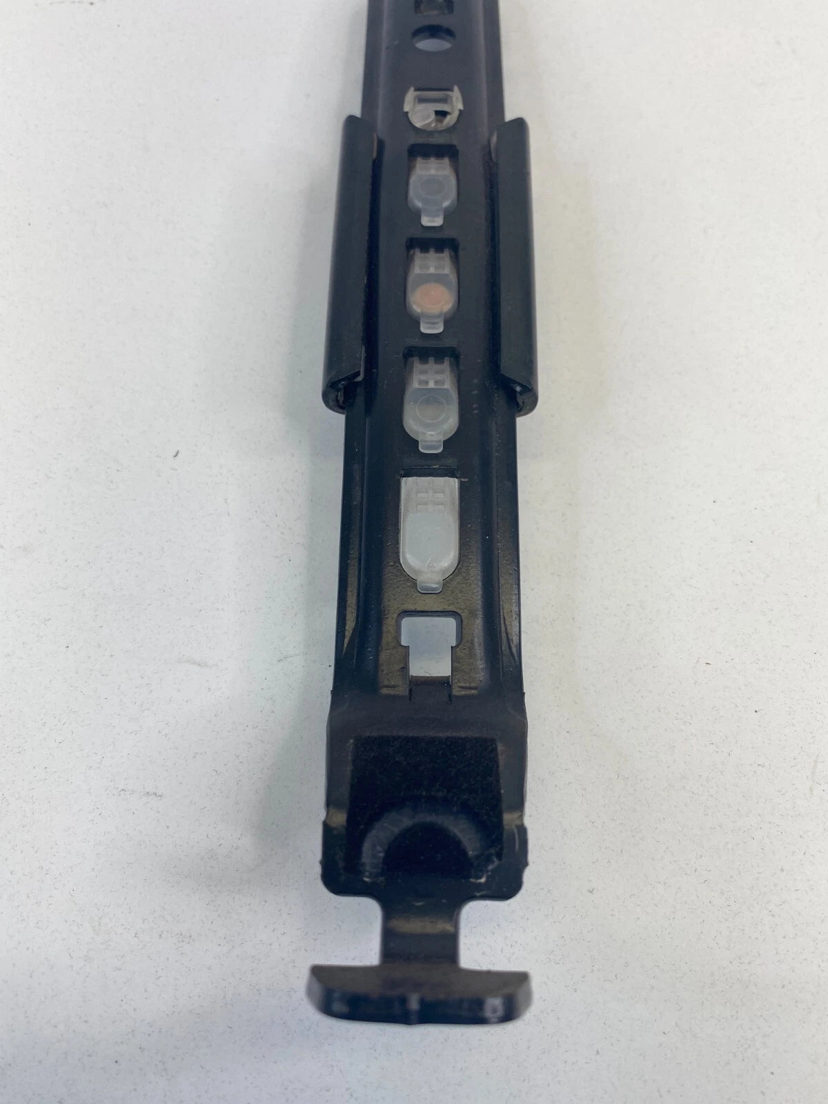 2003-2008 TOYOTA MATRIX FRONT RIGHT PASSENGER SIDE SEAT BELT HEIGHT ADJUSTER OEM