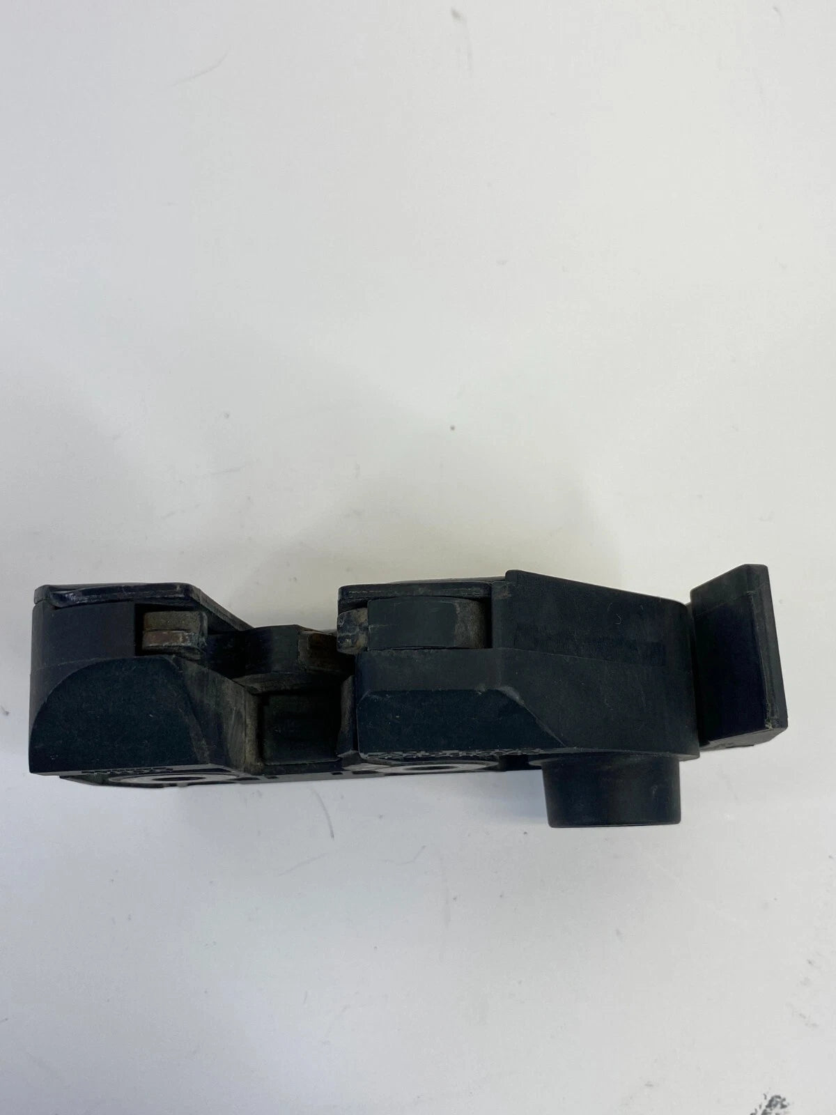 03-12 LAND ROVER RANGE ROVER REAR RH LOWER TAILGATE LOCK LATCH OEM 51247016048