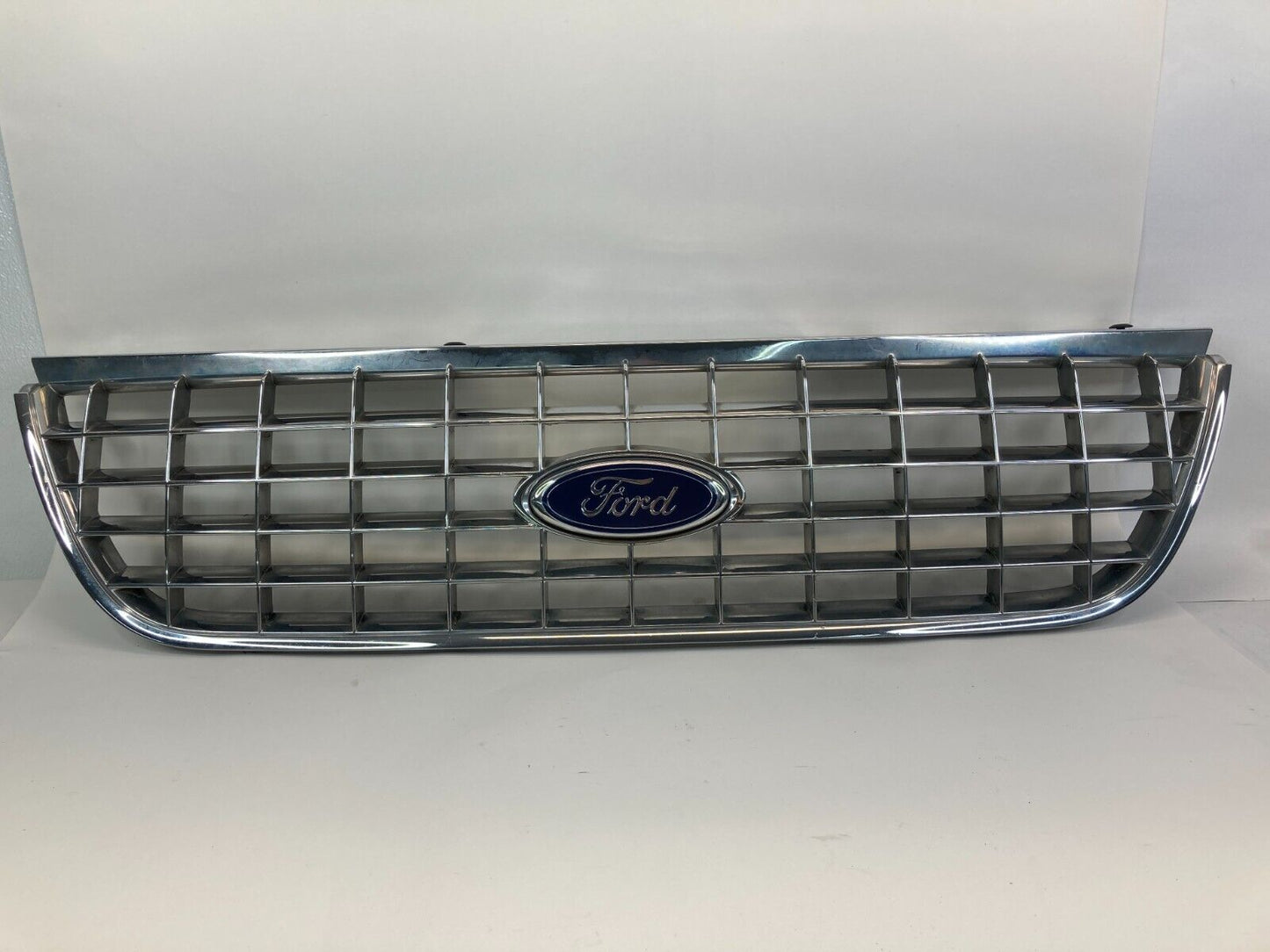 2002-2005 Ford Explorer Front Bumper Mounted Upper Grill Grille 3L24-8200 OEM