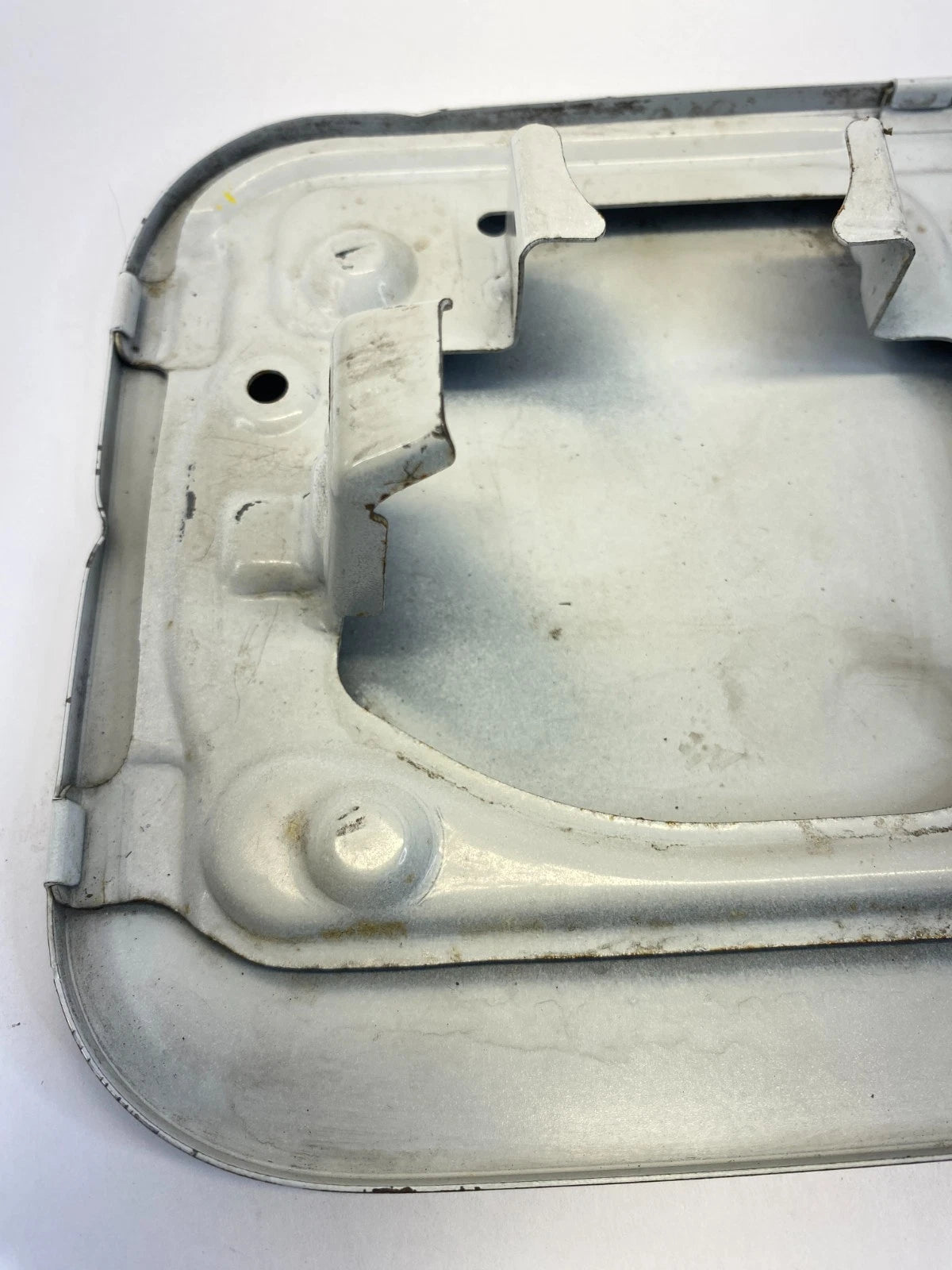 2003 04 05 06 07 2008 PONTIAC VIBE FUEL TANK FILLER GAS COVER LID OEM