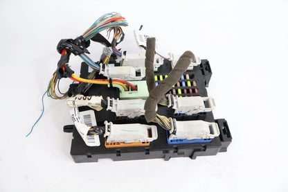 2012-2014 FORD FOCUS 2.0L L4 A/T BODY CONTROL MODULE FUSE BOX BCM JV6T-14A073-XB