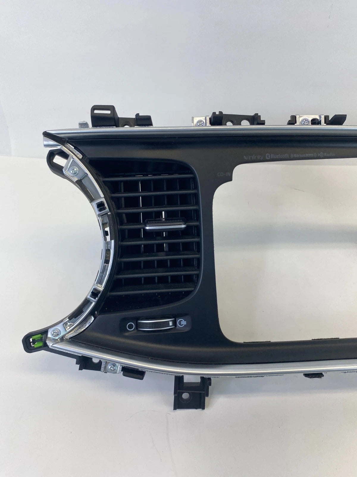2014-2016 KIA OPTIMA RADIO DASH TRIM BEZEL SURROUND AIR VENTS ENCLOSURE OEM