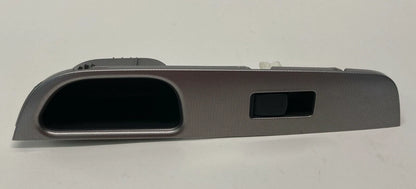 2007-2009 NISSAN VERSA REAR RIGHT PASSENGER SIDE WINDOW SWITCH BEZEL 82961EM31A