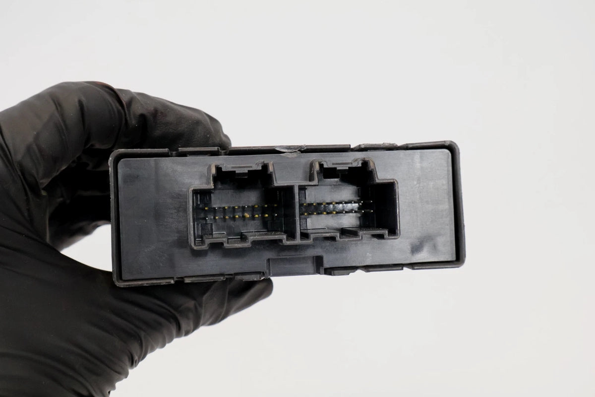 2017-2018 CHEVROLET CRUZE MALIBU PARK ASSIST CONTROL MODULE GATEWAY OEM 13521136