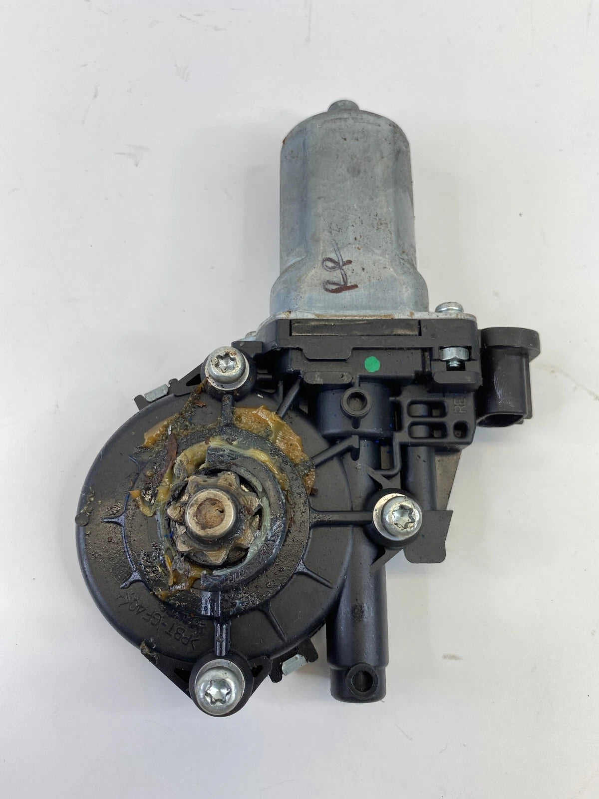 2004-2010 TOYOTA SIENNA REAR RIGHT BACK SIDE DOOR WINDOW MOTOR 22510-10280