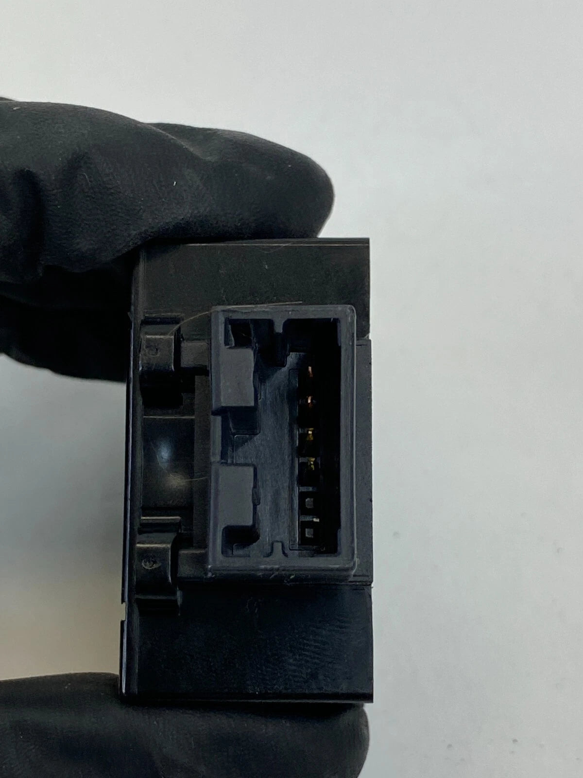 2011-2013 11-13 NISSAN ROGUE 2.5L L4 16V STABILITY CONTROL SWITCH ASSEMBLY OEM