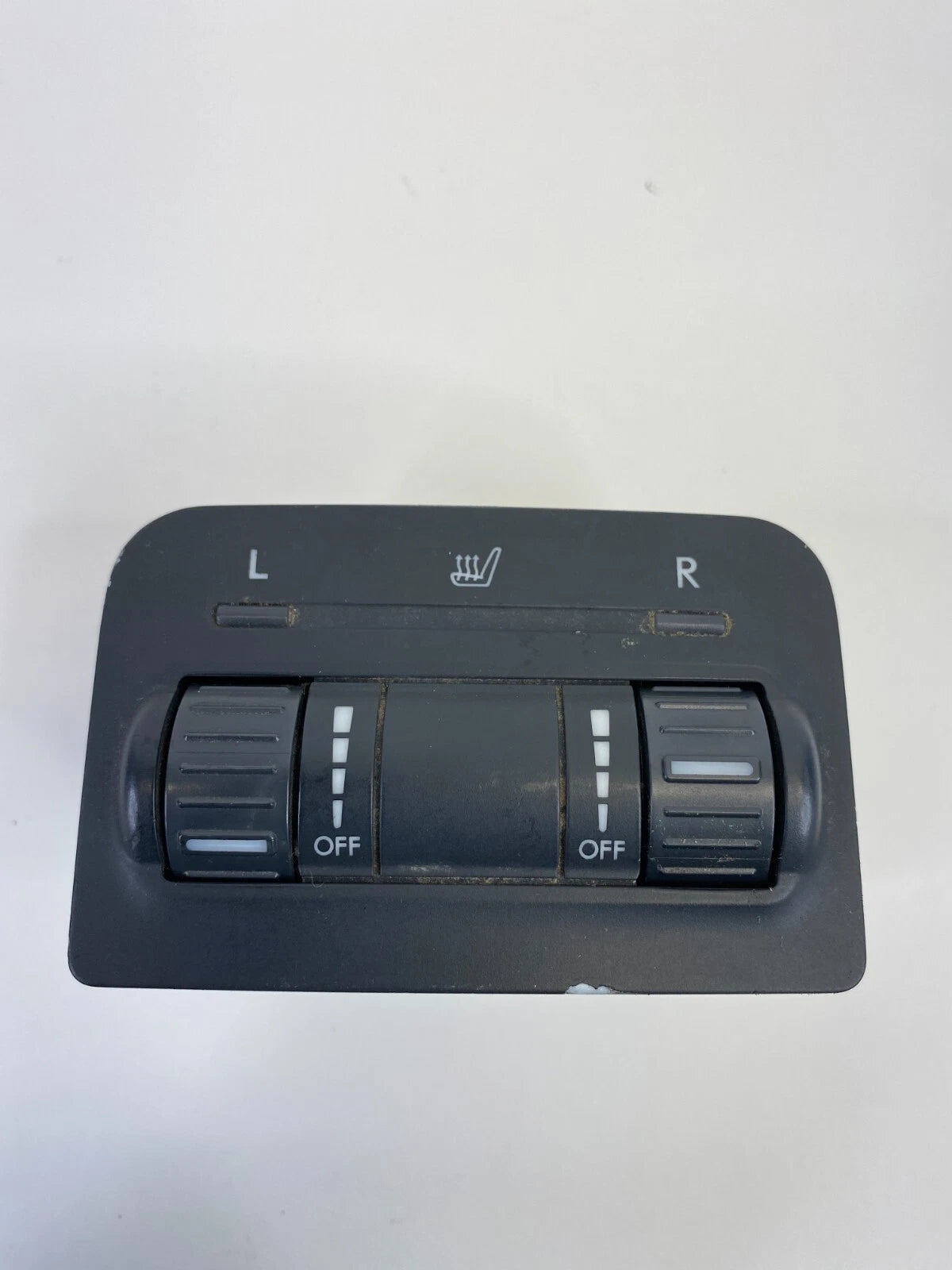 2005-2009 SUBARU OUTBACK FRONT HEATED SEAT CONTROL SWITCH BUTTON BLACK OEM