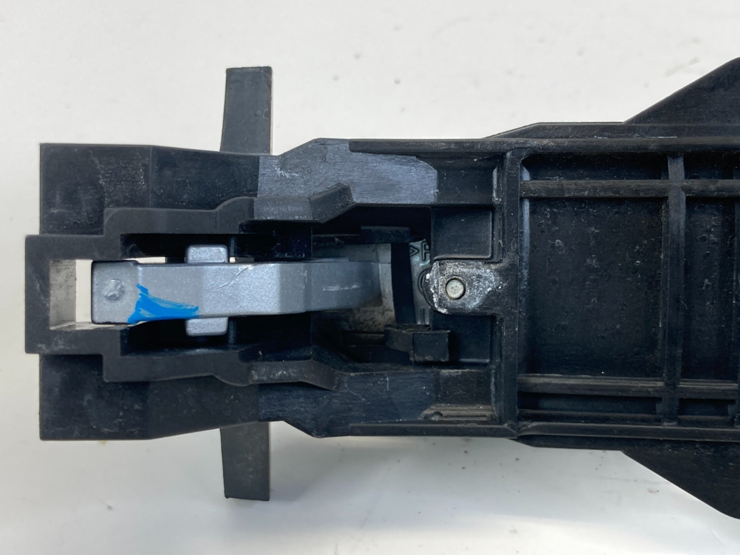 2006 Mercedes-Benz CLS500 Front Left Driver Side Exterior Door Handle OEM