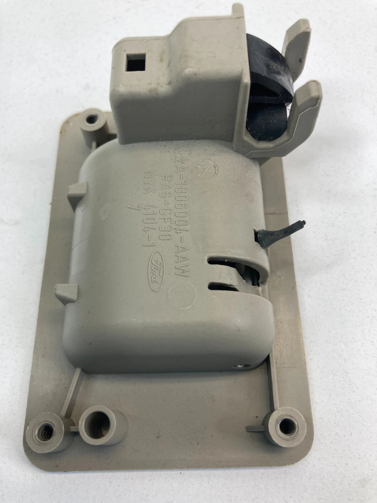 2008-2012 FORD ESCAPE GLOVE BOX DOOR HANDLE LATCH LOCK OEM YL2A-1006004-AAW
