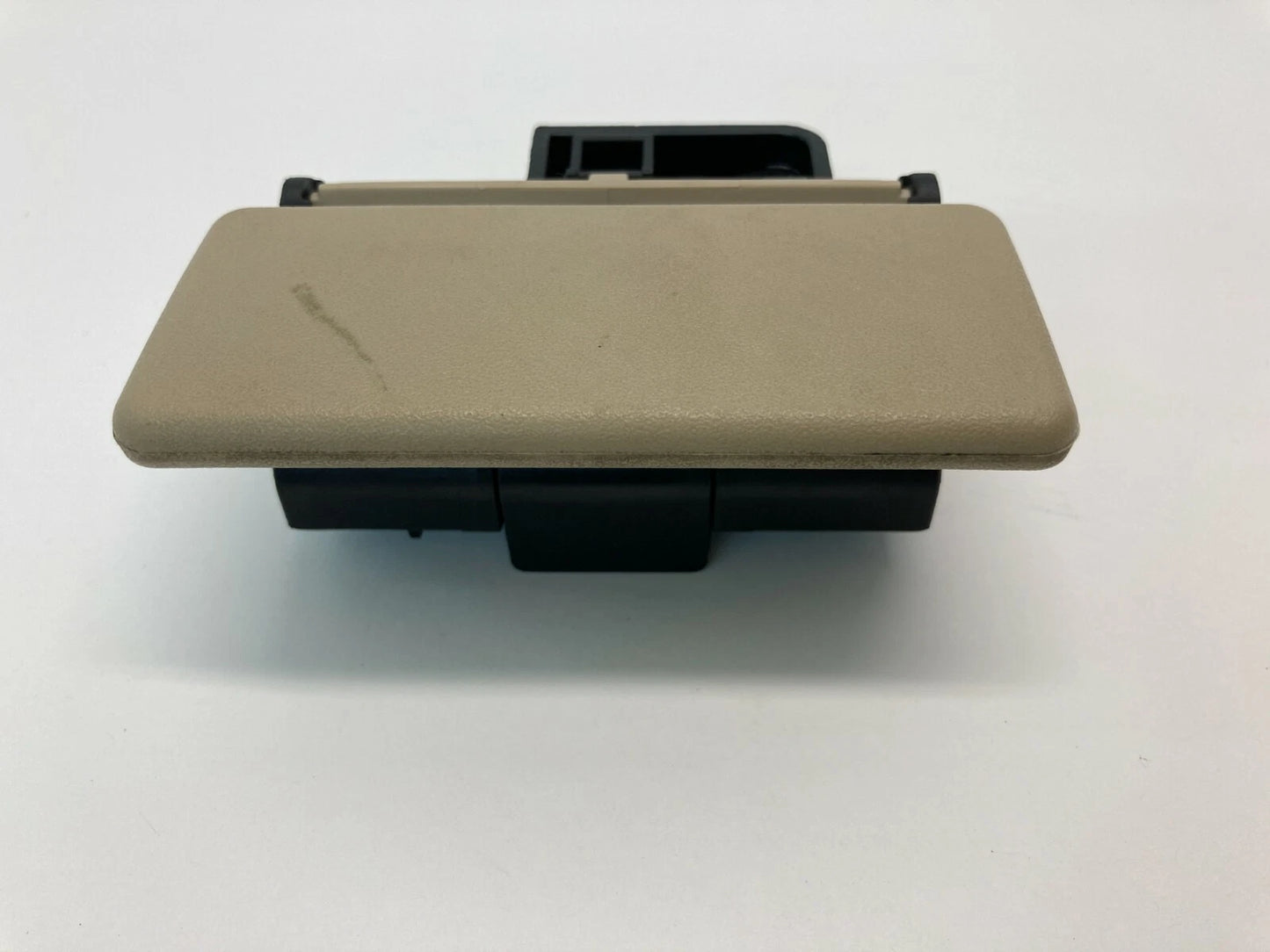 2004 2005 2006 2007 FREESTAR MONTEREY GLOVE BOX LOCK HANDLE 3F23-1706004 OEM