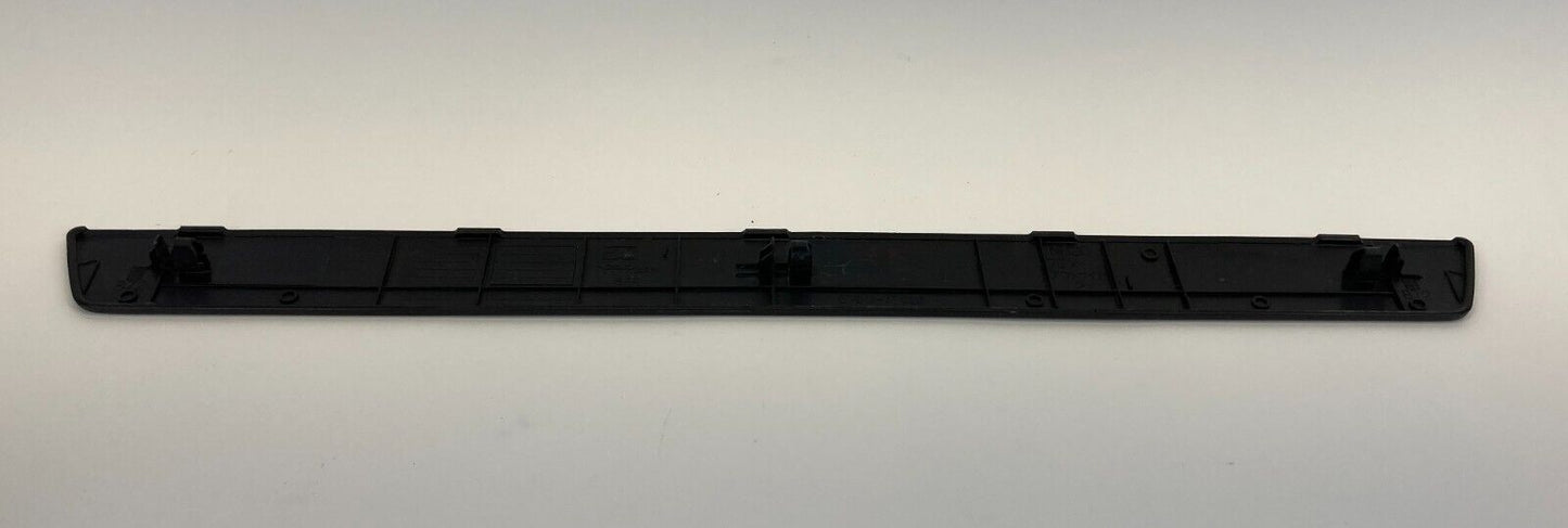 10-15 Toyota Prius Front Right Passenger Door Scuff Plate Step Trim 67911-47030