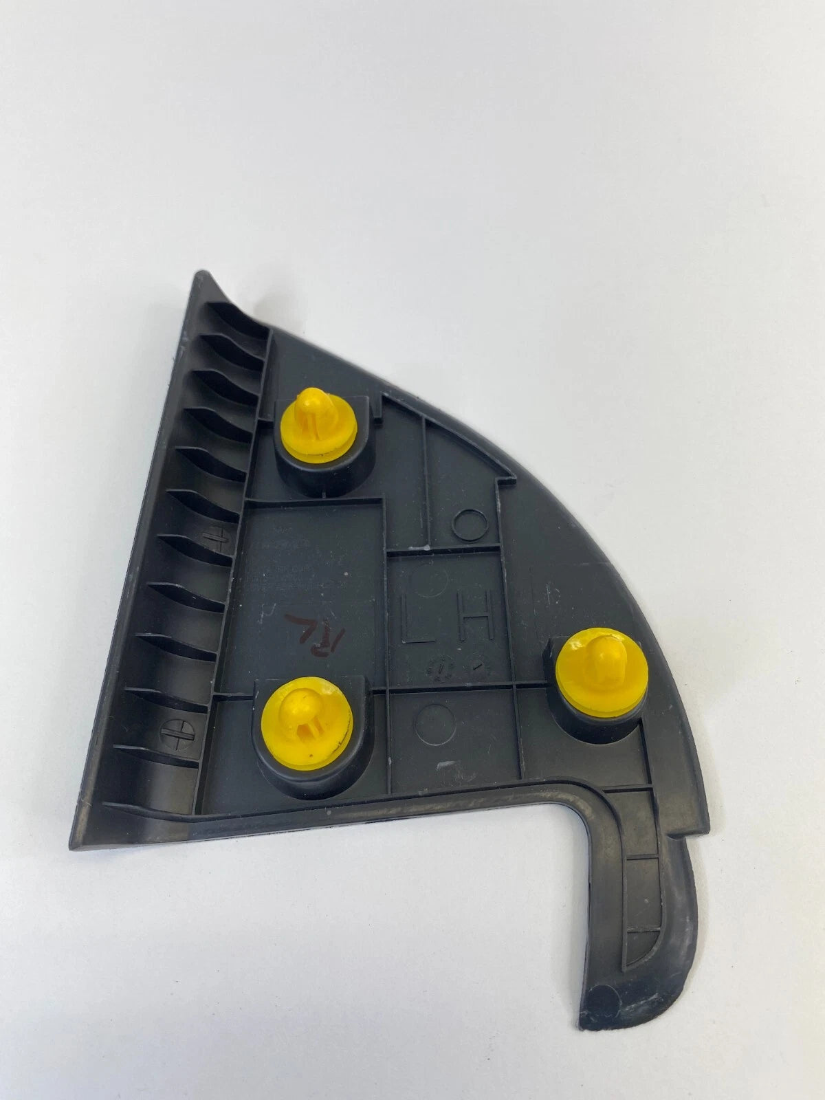 2012-2017 KIA RIO REAR LEFT SIDE DOOR INTERIOR CORNER COVER TRIM 83910-1W200 OEM
